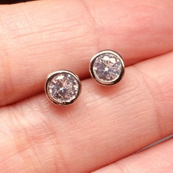 Round Austrian Crystal Stud Earrings - Picture 1 of 5